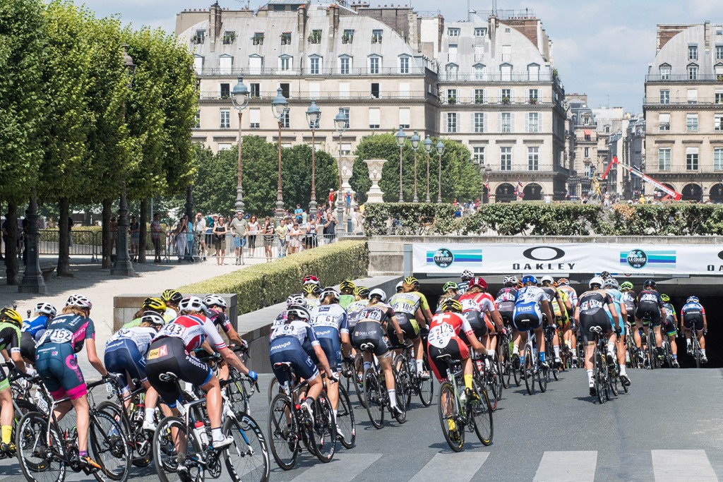 Une Course Différente – Just Pro Cycling